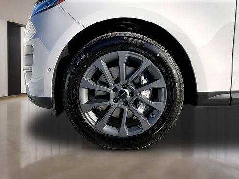 New 2026 Land Rover Range Rover Sport SE AWD/4WD image 13
