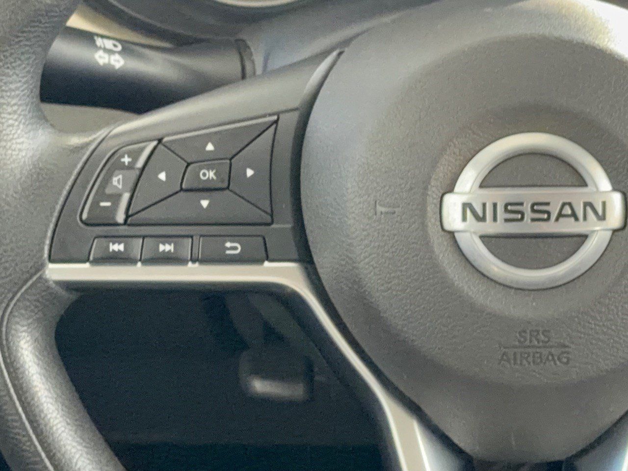 Used 2020 Nissan Versa SV FWD image 18