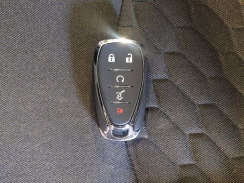 Used 2021 Chevrolet Equinox LT image 32