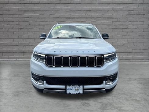 Used 2024 Jeep Wagoneer Series III AWD/4WD image 2