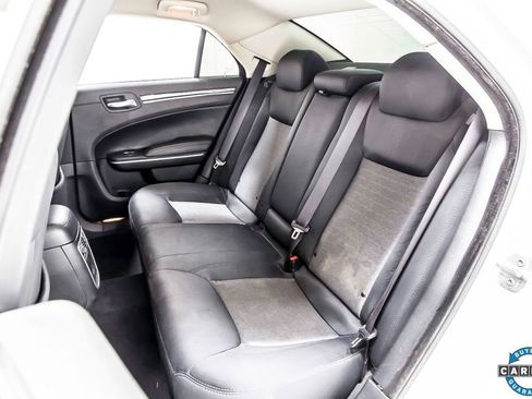 Used 2023 Chrysler 300 Touring w/ Sport Appearance Package image 23