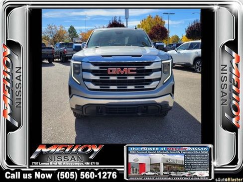 Used 2023 GMC Sierra 1500 SLE image 5