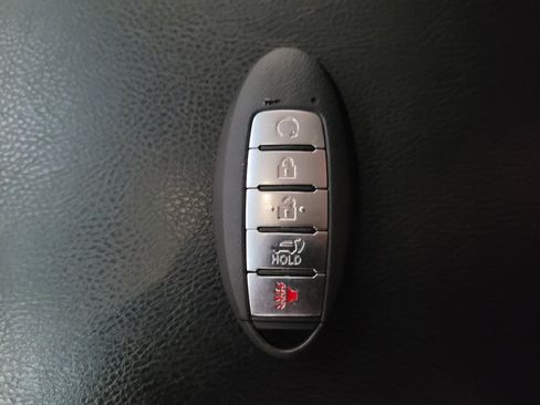 Used 2019 Nissan Pathfinder SL FWD image 27