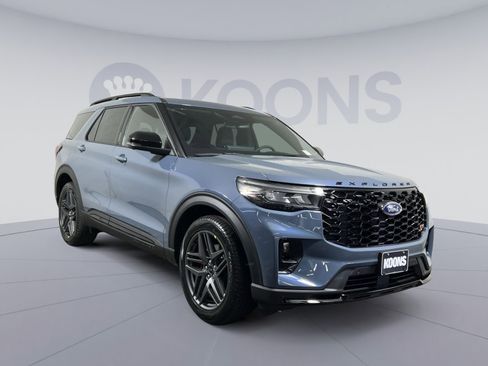 New 2026 Ford Explorer ST w/ Sun And Sound Package image 10