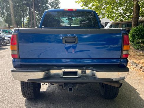 Used 2004 GMC Sierra 2500 SLT AWD/4WD image 4