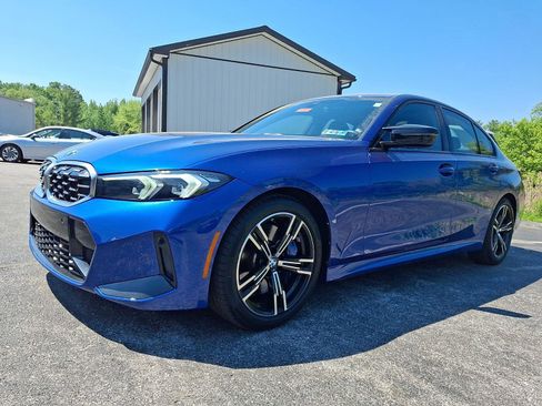 Used 2023 BMW M340i RWD image 3