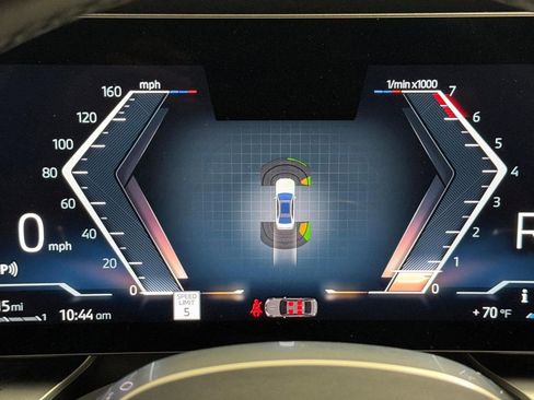 Used 2023 BMW 760i xDrive w/ Executive Package image 18