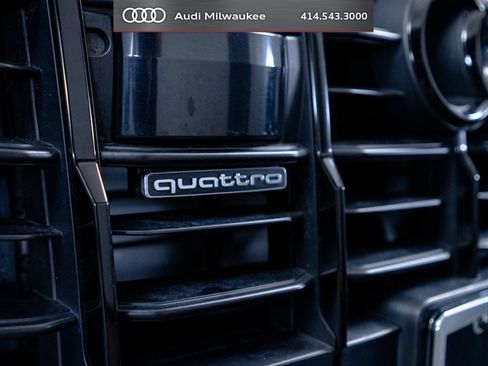 Used 2023 Audi Q7 2.0T Premium Plus w/ Premium Plus Package AWD/4WD image 16