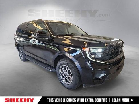 Certified 2025 Ford Expedition Max Active AWD/4WD image 1