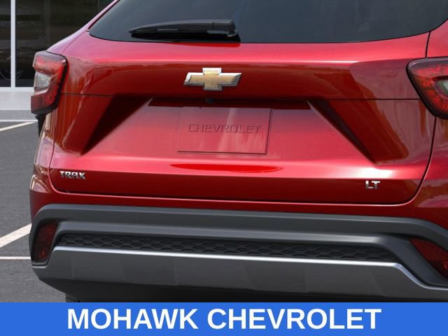New 2026 Chevrolet Trax LT w/ LT Convenience Package FWD image 14