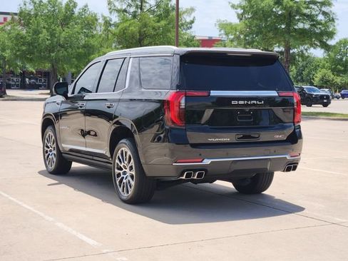 Used 2025 GMC Yukon Denali w/ Sun & Power Step Package AWD/4WD image 8