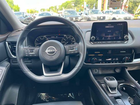 Used 2023 Nissan Rogue SL AWD/4WD image 25