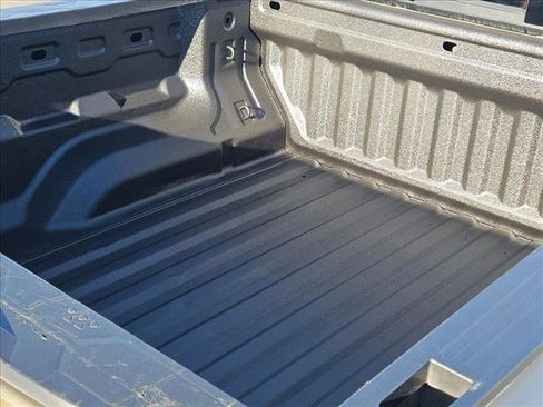 Used 2024 GMC Canyon AT4 image 6