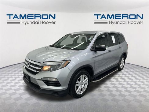 Used 2018 Honda Pilot LX image 1