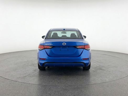 Used 2025 Nissan Sentra SV image 7