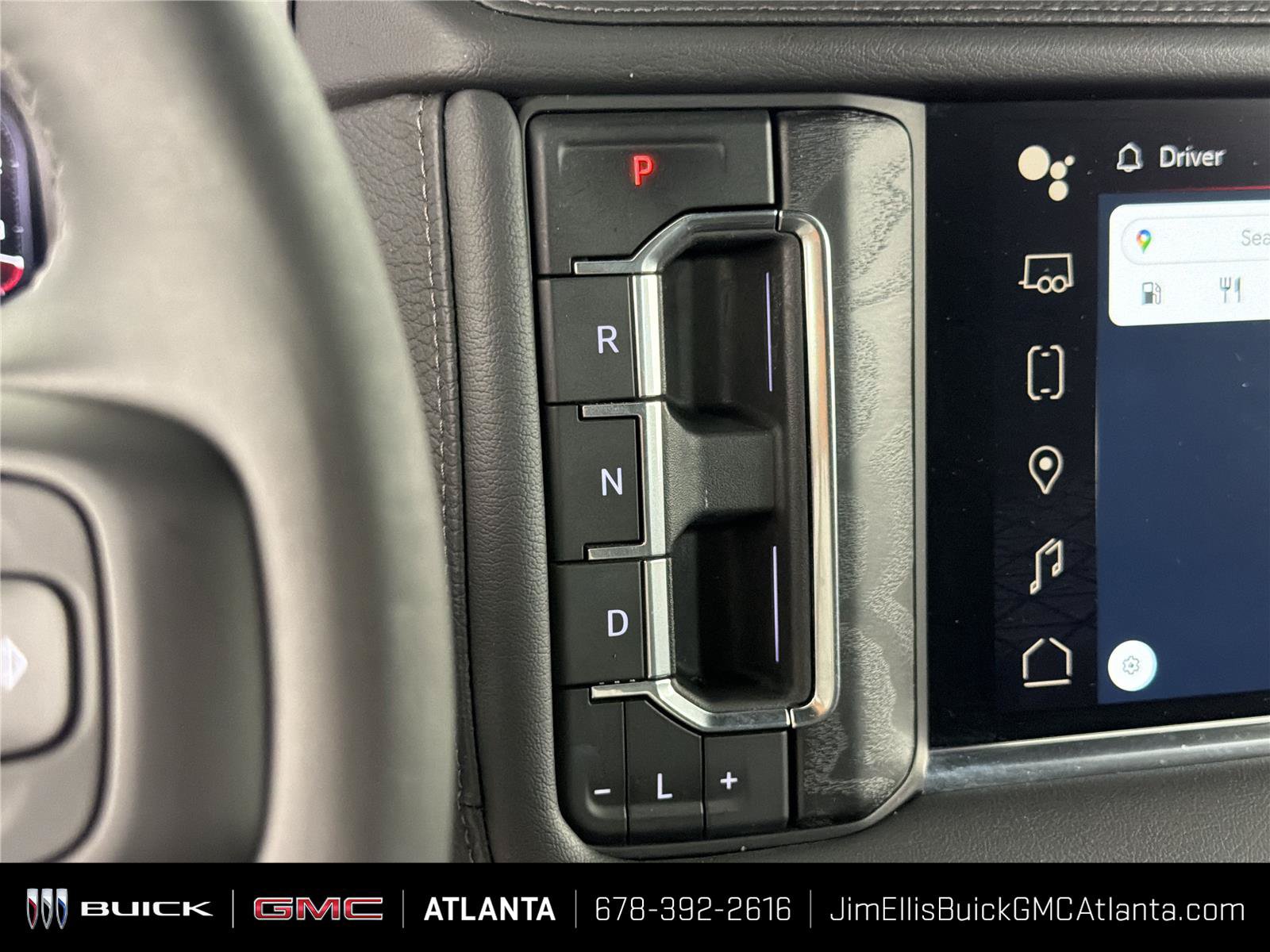 Used 2024 GMC Yukon XL Denali RWD image 34