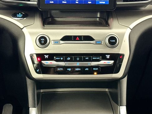 Used 2021 Ford Explorer XLT w/ Equipment Group 202A image 26