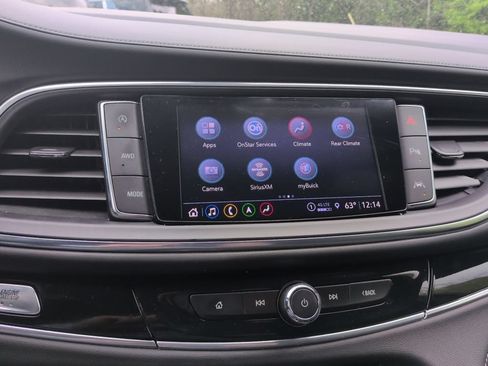 Used 2024 Buick Enclave Avenir w/ Avenir Technology Package AWD/4WD image 50