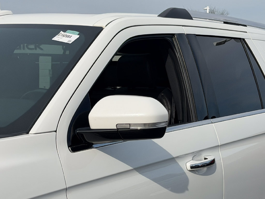 Used 2020 Ford Expedition Limited w/ Equipment Group 301A AWD/4WD image 24