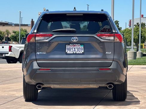 Certified 2025 Toyota RAV4 XLE FWD image 5