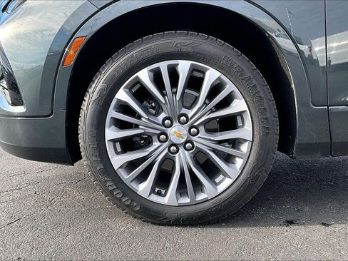 Used 2020 Chevrolet Blazer Premier w/ LPO, 'HIT The Road' Package image 2