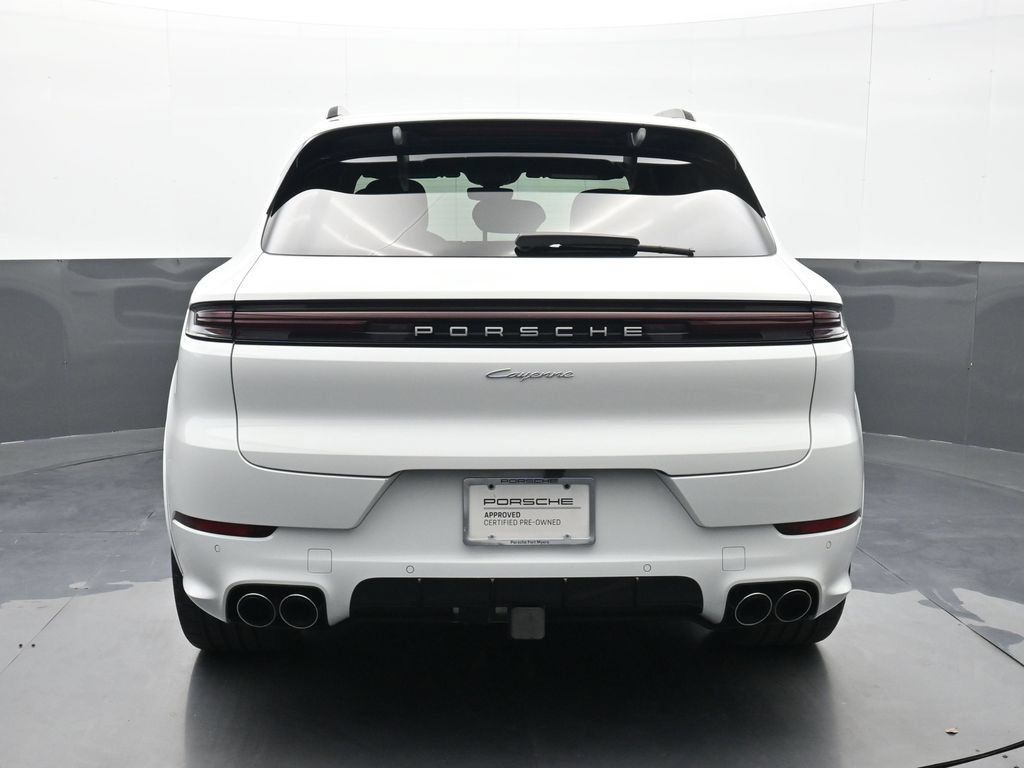Certified 2025 Porsche Cayenne AWD/4WD image 19