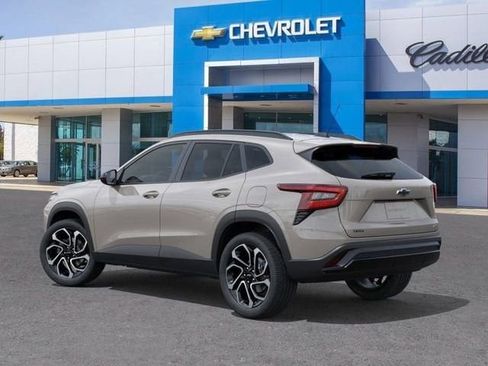 New 2026 Chevrolet Trax RS w/ Sunroof Package image 5