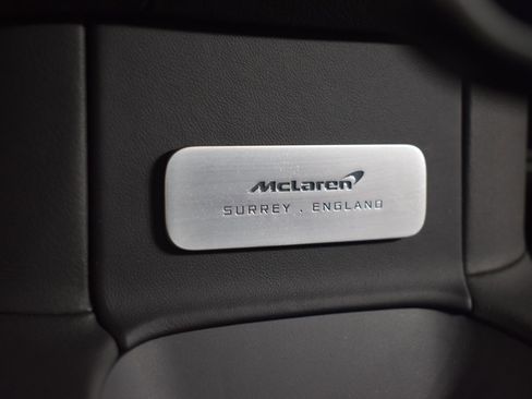 Used 2023 McLaren Artura image 28