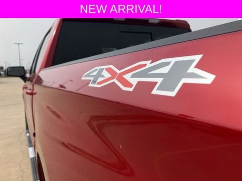 Used 2024 Chevrolet Silverado 1500 LT w/ Convenience Package II image 15