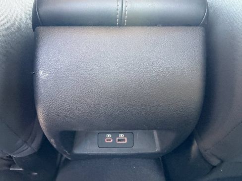 Used 2024 Nissan Altima 2.5 SV FWD image 12