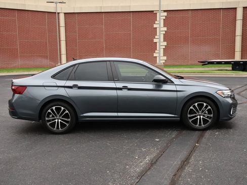 Used 2023 Volkswagen Jetta Sport FWD image 25