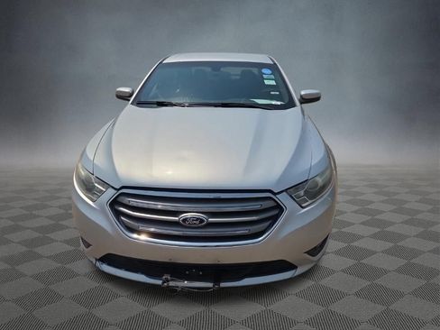 Used 2013 Ford Taurus SEL FWD image 4