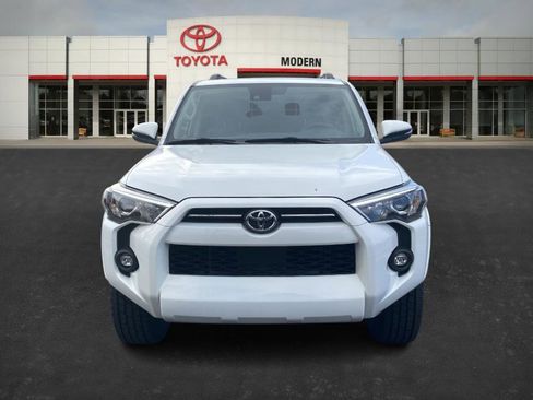 Certified 2023 Toyota 4Runner SR5 Premium w/ Moonroof Package image 2