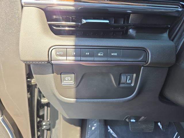 Certified 2024 Cadillac Escalade Premium Luxury AWD/4WD image 20