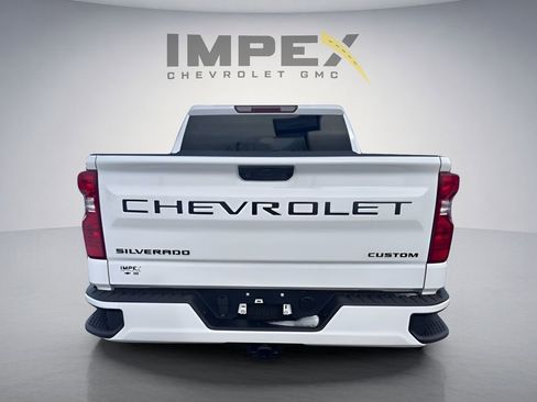 Used 2025 Chevrolet Silverado 1500 Custom w/ Turbomax Blackout Package AWD/4WD image 4