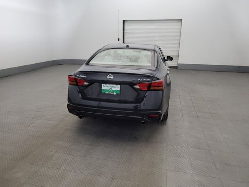 Used 2019 Nissan Altima 2.5 Platinum FWD image 7