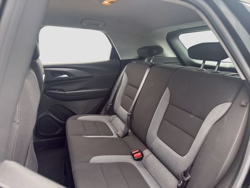Used 2023 Chevrolet TrailBlazer LS AWD/4WD image 13