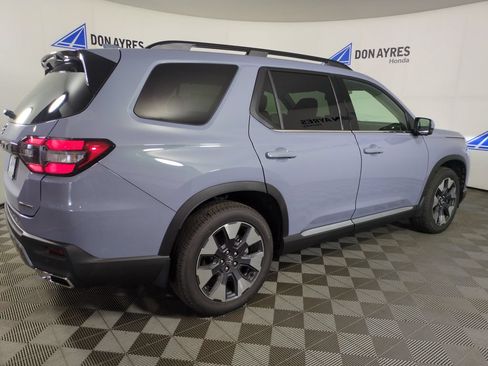 New 2026 Honda Pilot Touring image 5