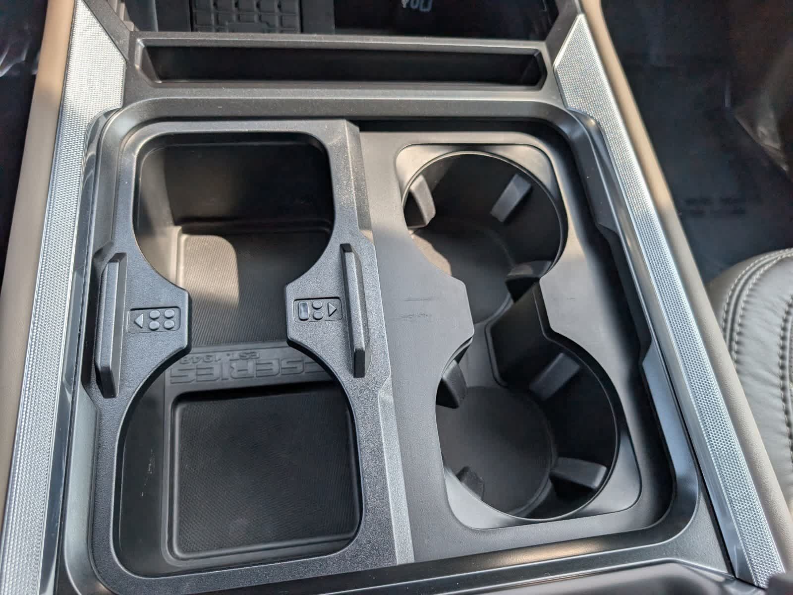 Used 2025 Ford F450 Platinum w/ Platinum Plus Package AWD/4WD image 29