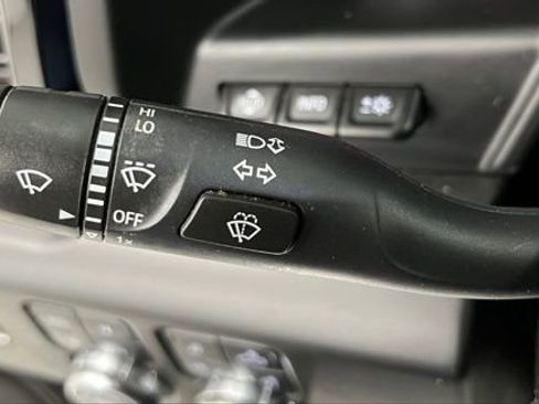 Used 2024 GMC Sierra 1500 AT4 w/ Technology Package image 32