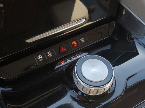 Certified 2024 Jeep Wagoneer 2WD w/ Premium Group I image 35