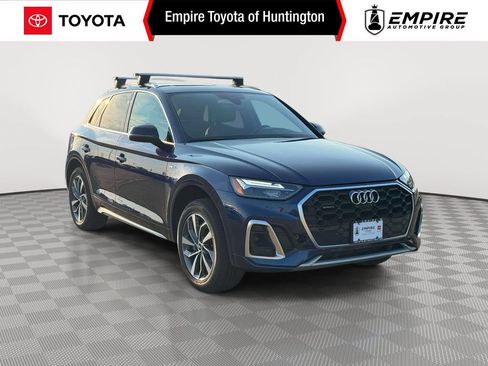 Used 2022 Audi Q5 2.0T Premium Plus w/ Premium Plus Package AWD/4WD image 1