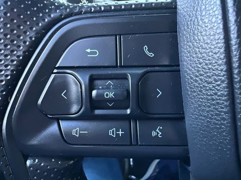 Certified 2025 Toyota Tacoma SR5 image 32