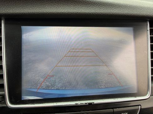 Used 2019 Buick Encore Preferred image 13