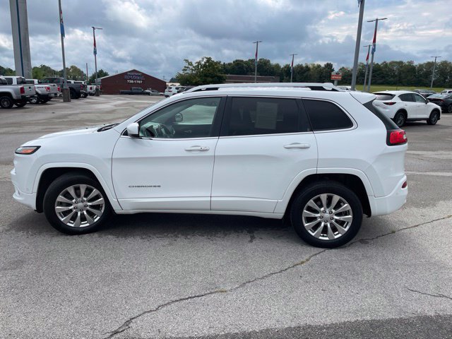 Used 2018 Jeep Cherokee Overland w/ Technology Group AWD/4WD image 5