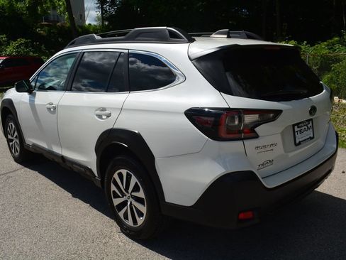 Used 2023 Subaru Outback Premium AWD/4WD image 7