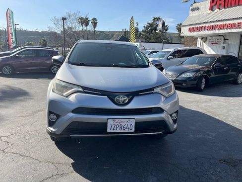 Used 2018 Toyota RAV4 XLE image 2