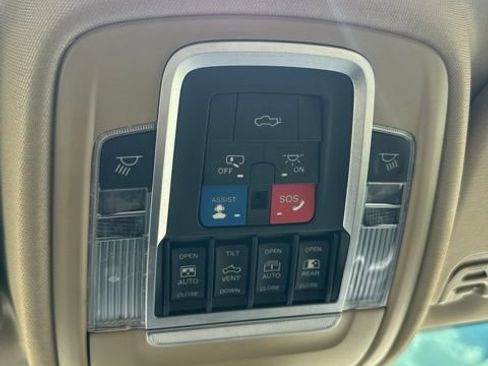 Used 2020 RAM 1500 Limited RWD image 34