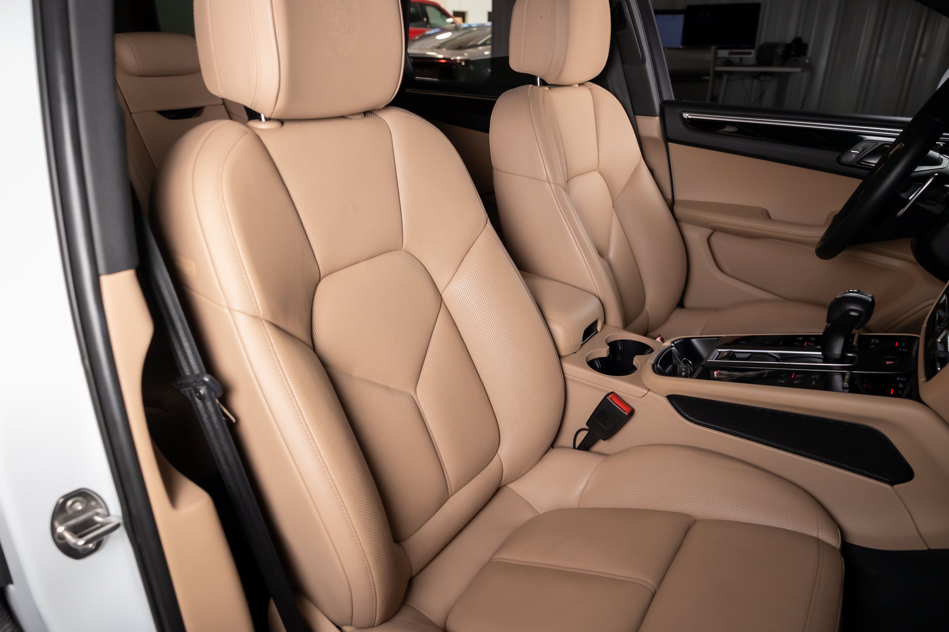 Used 2022 Porsche Macan S AWD/4WD image 20