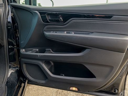 Used 2023 Honda Odyssey Touring image 37